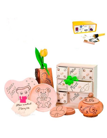 Ejemplos de trabajos artísticos realizados con pirograbador sobre madera, corcho y cuero.