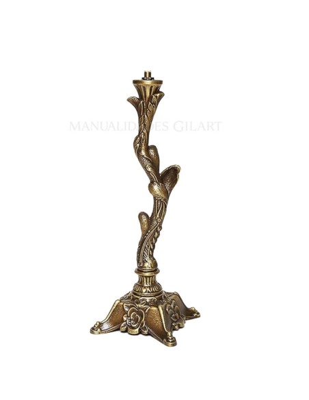 Pie de lámpara zamak estilo vintage en metal acabado bronce, base cuadrada ornamentada.