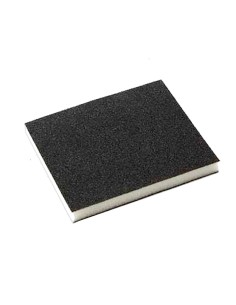 Vista de la esponja de lija fina de doble cara con medidas de 100x120 mm para trabajos de precisión.