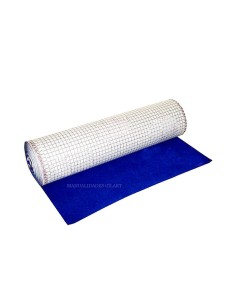 Terciopelo adhesivo flocado azul para decoración en rollo mostrando la cuadrícula trasera de corte.