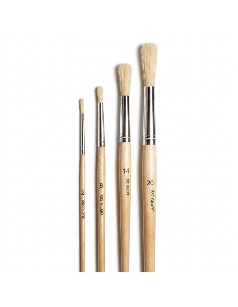 Kit 4 pinceles redondos Gilart 582 cerda natural mango largo sobre fondo blanco para óleo y acrílico