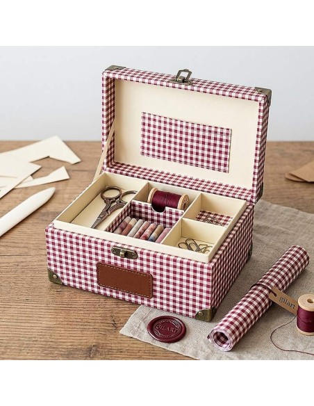 Caja costurero de cartonaje forrada con papel cuadros burdeos For You