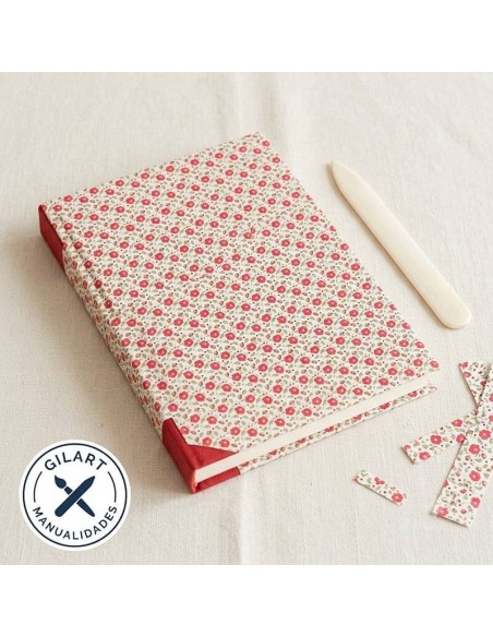 Cuaderno artesanal de cartonaje forrado con papel Flores Rojas For You