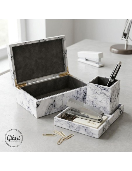 Set de escritorio de cartonaje con lapicero y caja forrados con papel mármol blanco For You