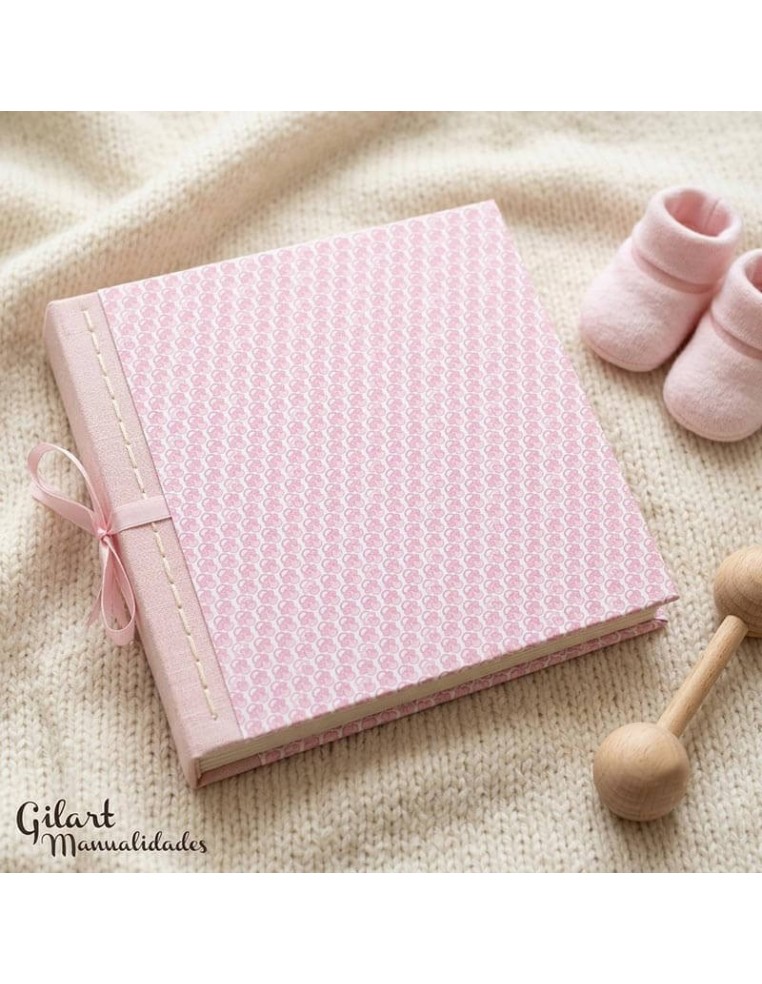 Álbum de bebe de cartonaje forrado con papel de chupetes minis rosa For You