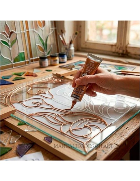 Aplicación de plomo líquido Cerne Relief Pebeo cobre sobre cristal para falso vitral