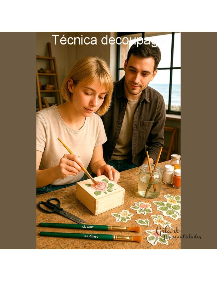 Aplicación de servilletas para decoupage en caja de madera