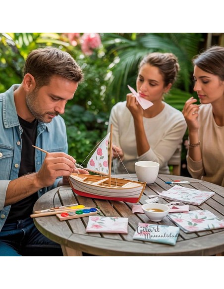 Decoupage con barca: modelo a la venta: servilletas, cesta, merché.