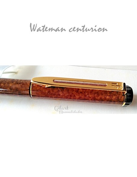 Detalle del clip y el capuchón de la pluma estilográfica Waterman Centurión.