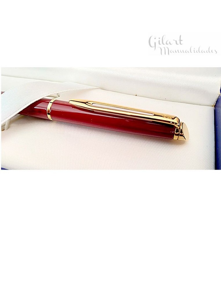Detalle del elegante clip del bolígrafo  Waterman hemisphere, un toque de sofisticación en tu herramienta de escritura.