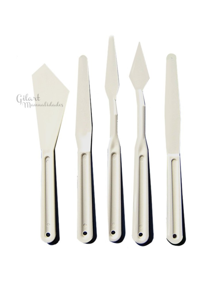 Consigue efectos de relieve y volumen impresionantes con este set de 5 espátulas flexibles.