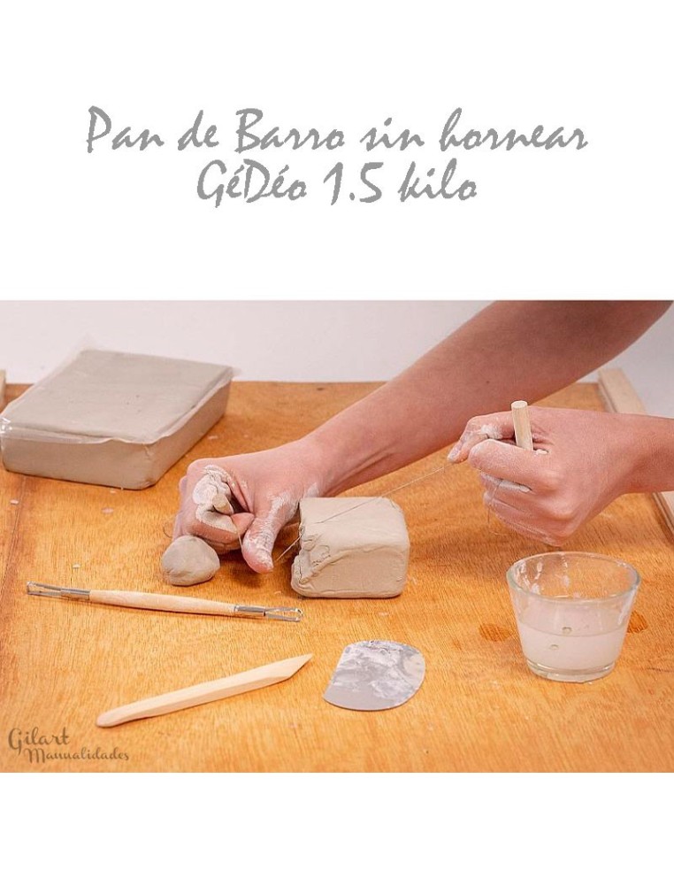 Corte limpio de arcilla roja sin hornear con hilo para fraccionar el bloque. 🧵