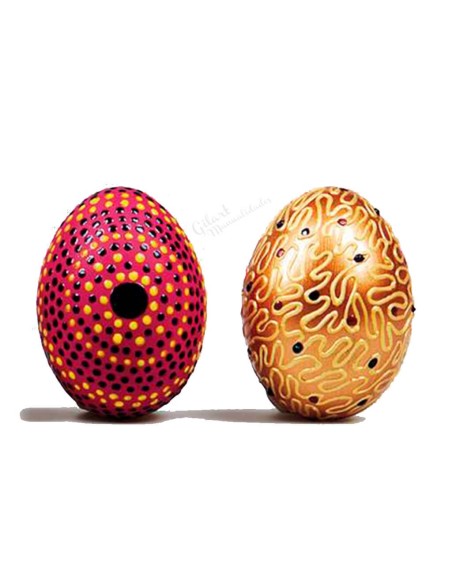 El relieve cobra protagonismo y convierte cualquier superficie en una pieza única.